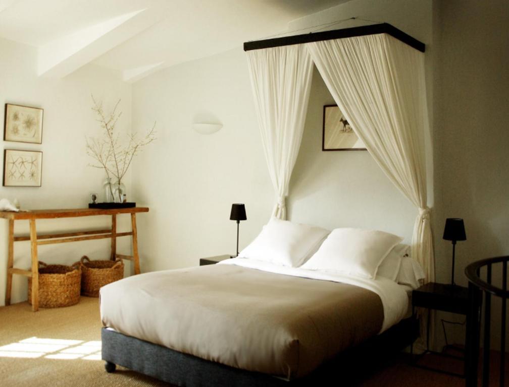 Montaren-et-Saint-Médiers Monte Arena B&B 외부 사진
